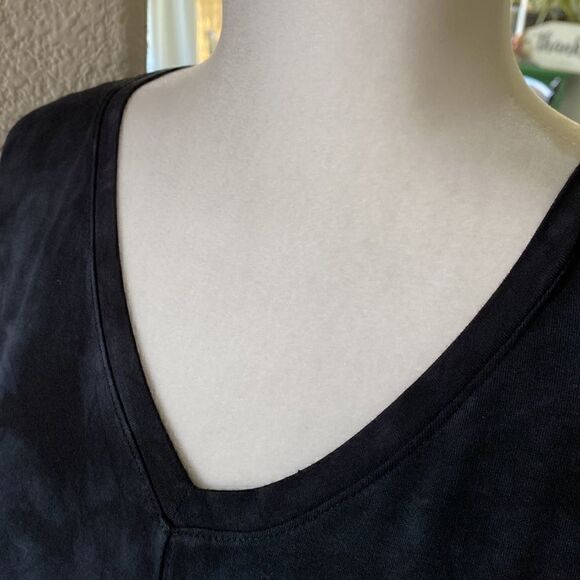 Tahari Black Tie Dye V Neck Mid Short Sleeve T-Shirt Viscose Blend S Boho - Picture 3 of 9